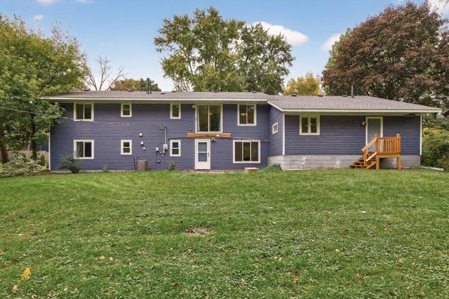 7708 Zealand Avenue N, Brooklyn Park, MN 55445