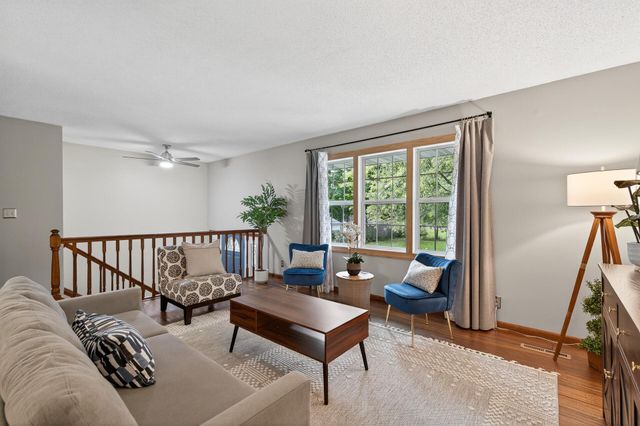 7708 Zealand Avenue N, Brooklyn Park, MN 55445