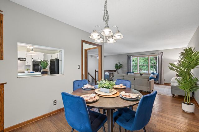 7708 Zealand Avenue N, Brooklyn Park, MN 55445