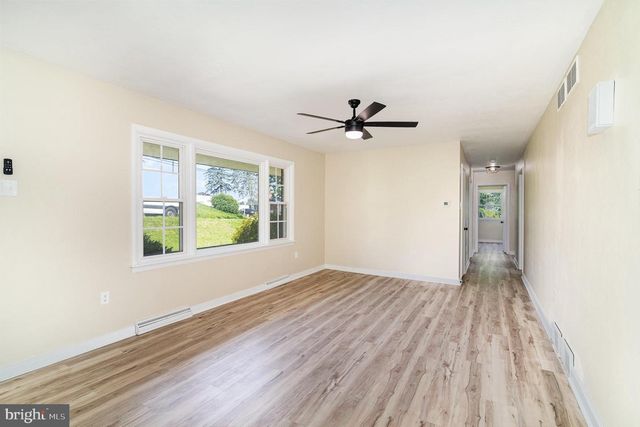 1318 MAIN ST, Harrisburg, PA 17113