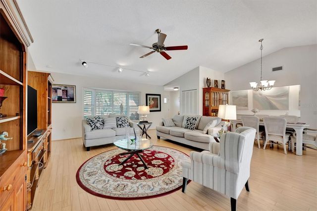 5721 GARDEN LAKES MAJESTIC, Bradenton, FL 34203