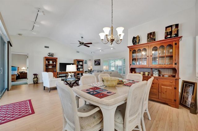 5721 GARDEN LAKES MAJESTIC, Bradenton, FL 34203