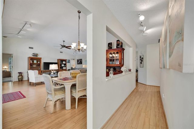 5721 GARDEN LAKES MAJESTIC, Bradenton, FL 34203