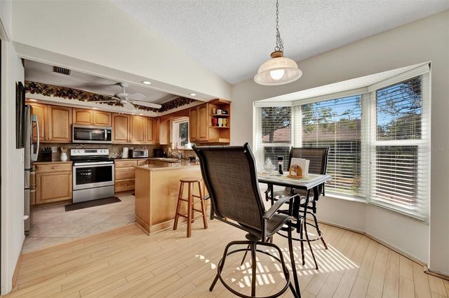 5721 GARDEN LAKES MAJESTIC, Bradenton, FL 34203