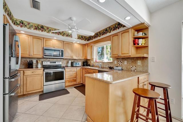 5721 GARDEN LAKES MAJESTIC, Bradenton, FL 34203