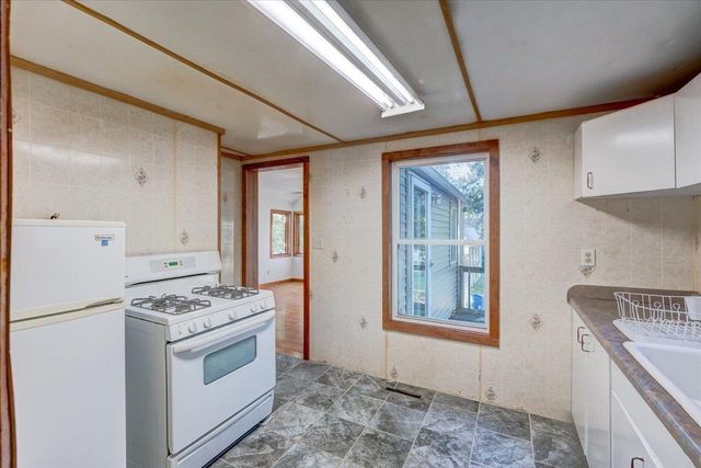 4993 W Clayton Road, Fitchburg, WI 53711