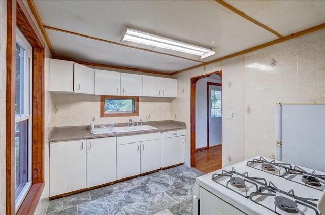 4993 W Clayton Road, Fitchburg, WI 53711