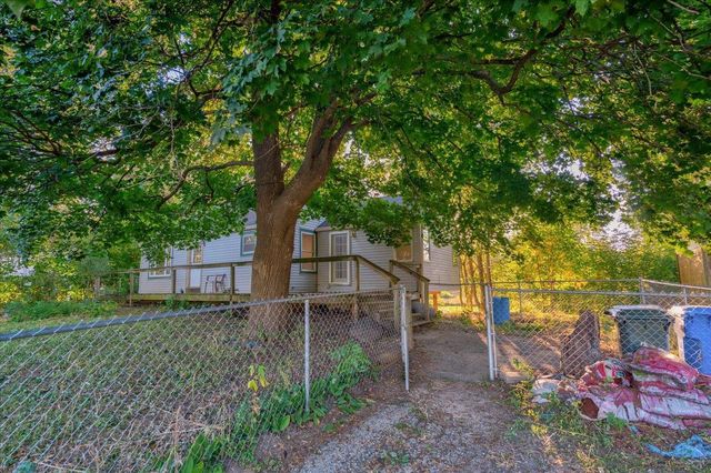 4993 W Clayton Road, Fitchburg, WI 53711