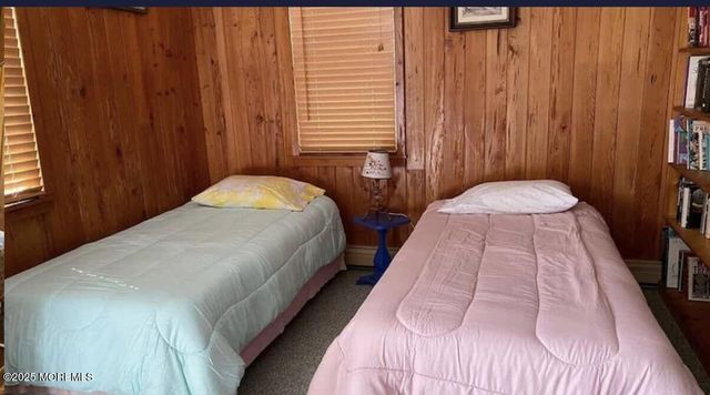 12 E Beardsley Avenue, Long Beach Twp, NJ 08008
