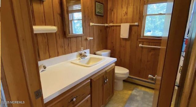 12 E Beardsley Avenue, Long Beach Twp, NJ 08008