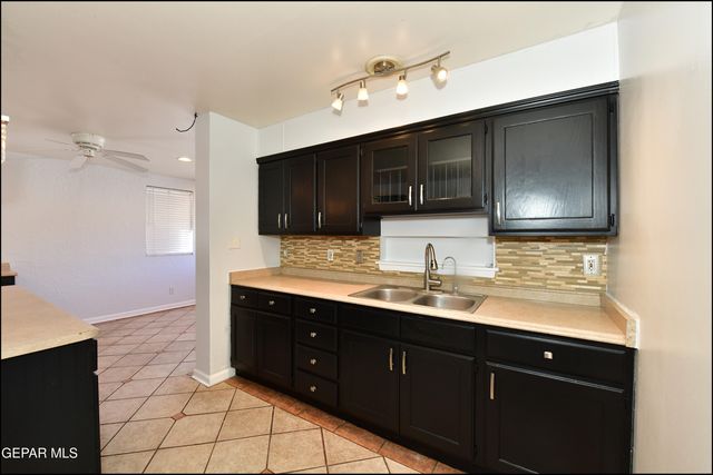 415 Balboa Road, El Paso, TX 79912