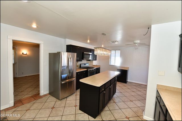 415 Balboa Road, El Paso, TX 79912