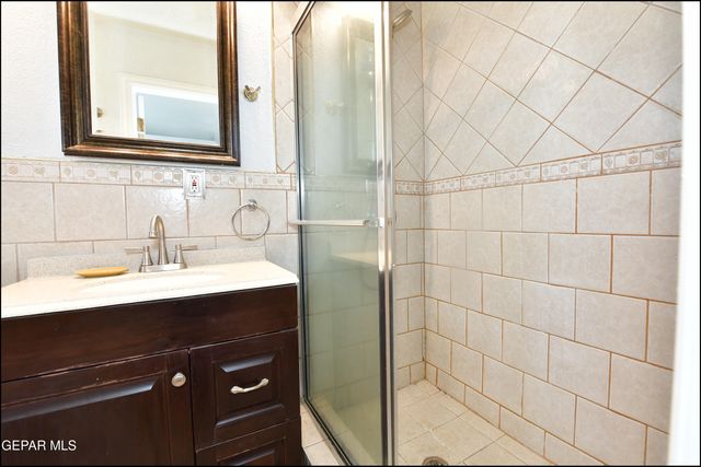415 Balboa Road, El Paso, TX 79912