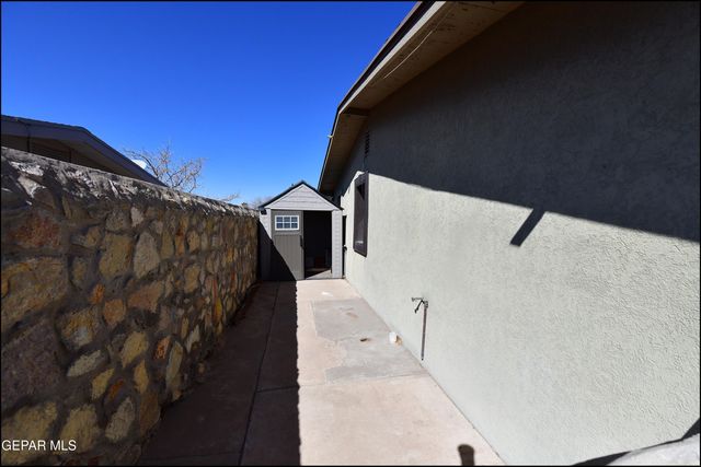 415 Balboa Road, El Paso, TX 79912