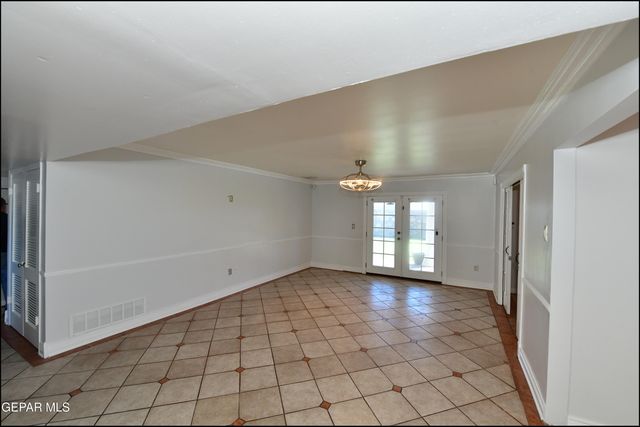 415 Balboa Road, El Paso, TX 79912