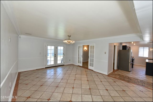 415 Balboa Road, El Paso, TX 79912