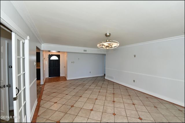 415 Balboa Road, El Paso, TX 79912