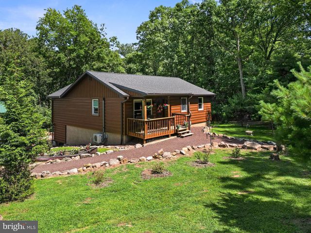 71 BROAD AX PASS, Morgantown, PA 19543