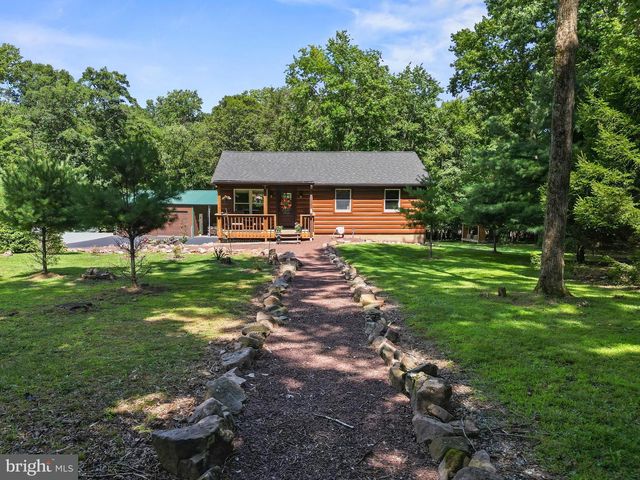 71 BROAD AX PASS, Morgantown, PA 19543