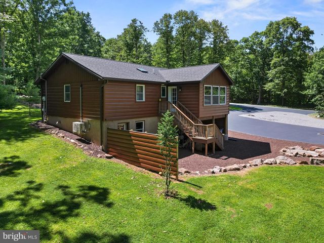 71 BROAD AX PASS, Morgantown, PA 19543