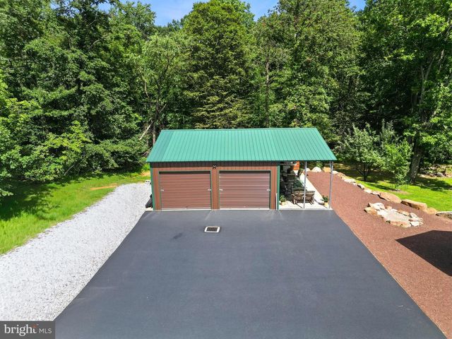 71 BROAD AX PASS, Morgantown, PA 19543