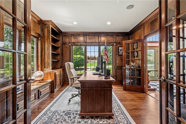 512 Laurel Oak Drive, Ohio Twp, PA 15143