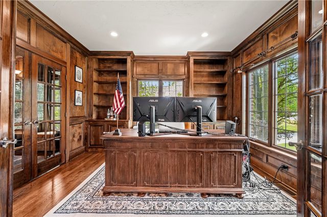 512 Laurel Oak Drive, Ohio Twp, PA 15143