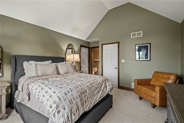 512 Laurel Oak Drive, Ohio Twp, PA 15143