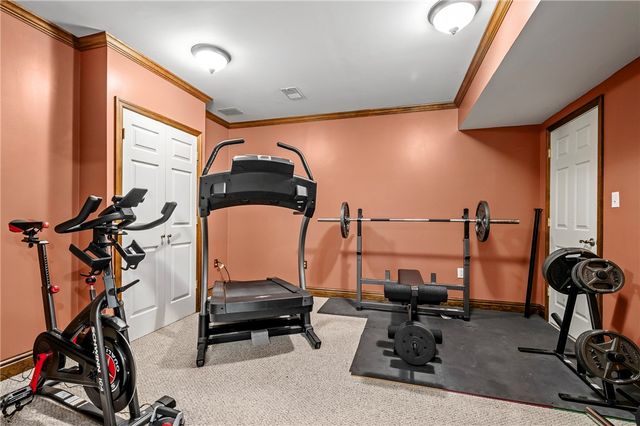 512 Laurel Oak Drive, Ohio Twp, PA 15143