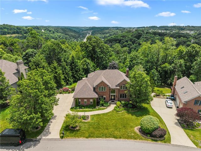 512 Laurel Oak Drive, Ohio Twp, PA 15143