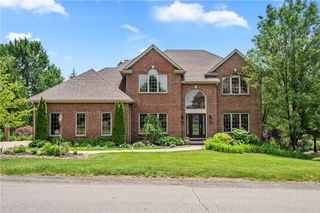 512 Laurel Oak Drive, Ohio Twp, PA 15143