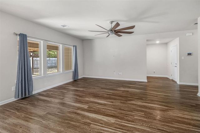 1075 S Berryvine Ln Lane, Lake Charles, LA 70611