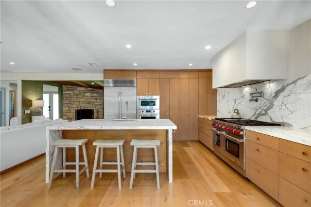4060 Harclare Lane, Encino, CA 91436