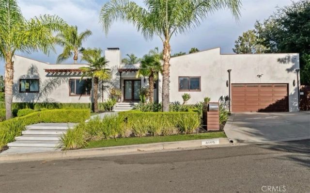 4060 Harclare Lane, Encino, CA 91436