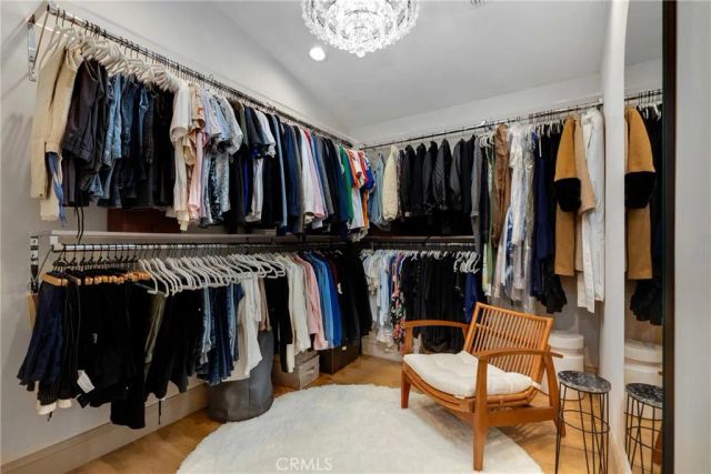 4060 Harclare Lane, Encino, CA 91436
