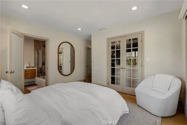 4060 Harclare Lane, Encino, CA 91436