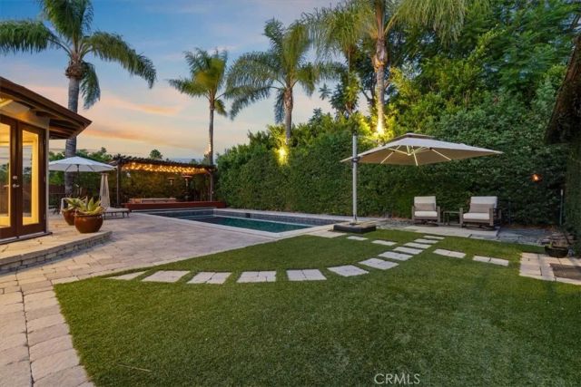4060 Harclare Lane, Encino, CA 91436