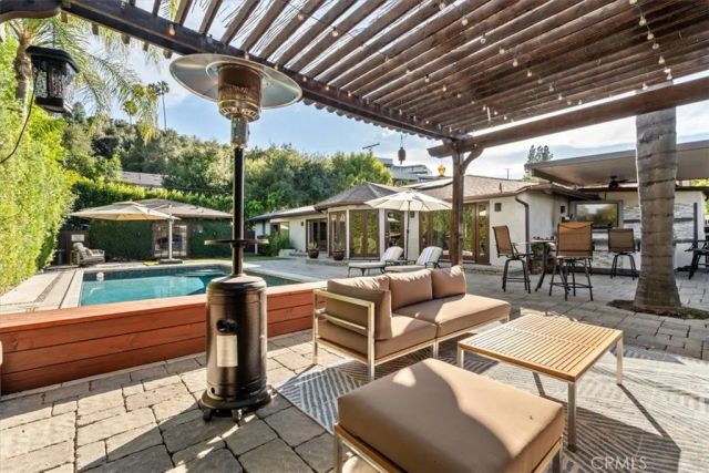 4060 Harclare Lane, Encino, CA 91436