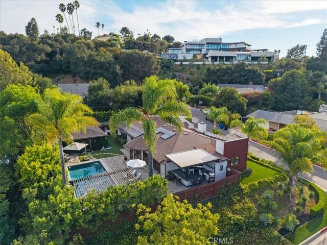 4060 Harclare Lane, Encino, CA 91436