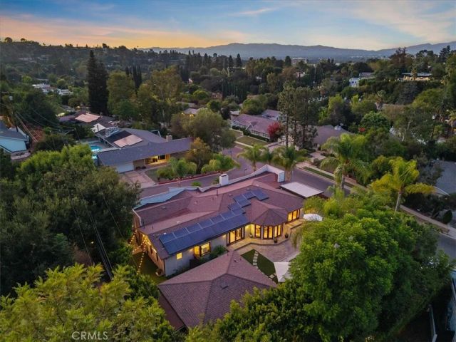 4060 Harclare Lane, Encino, CA 91436