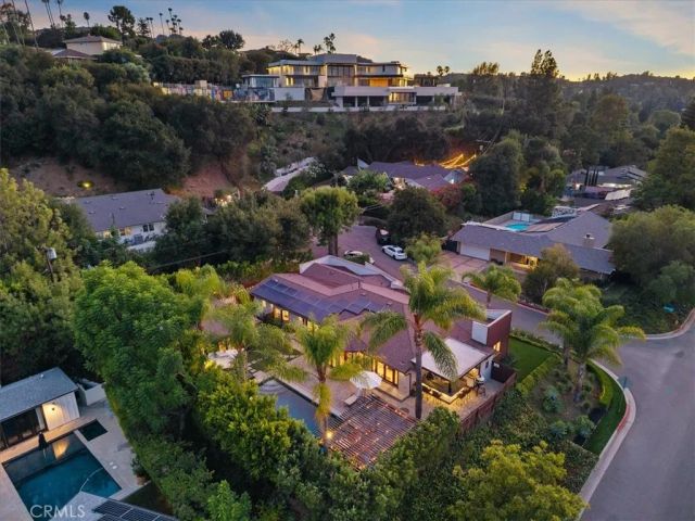 4060 Harclare Lane, Encino, CA 91436