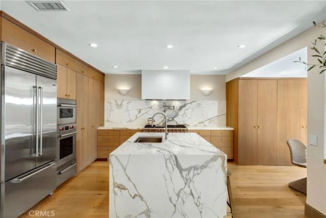 4060 Harclare Lane, Encino, CA 91436