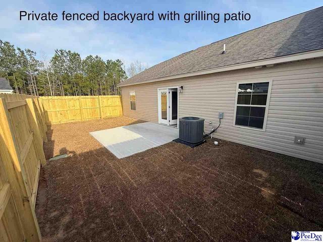 1718 Tuxedo Junction, Effingham, SC 29541