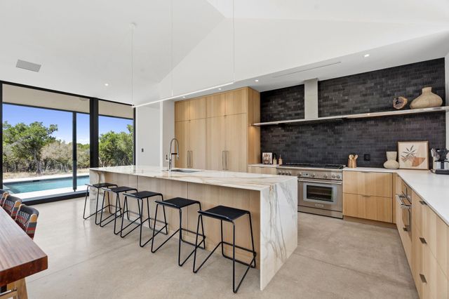 10982 Long Branch DR, Austin, TX 78736