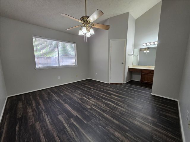 447 Lost Rock Drive, Houston, TX 77598