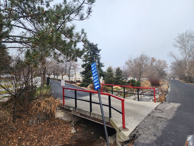 5048 S JORDAN CANAL RD, Taylorsville, UT 84129