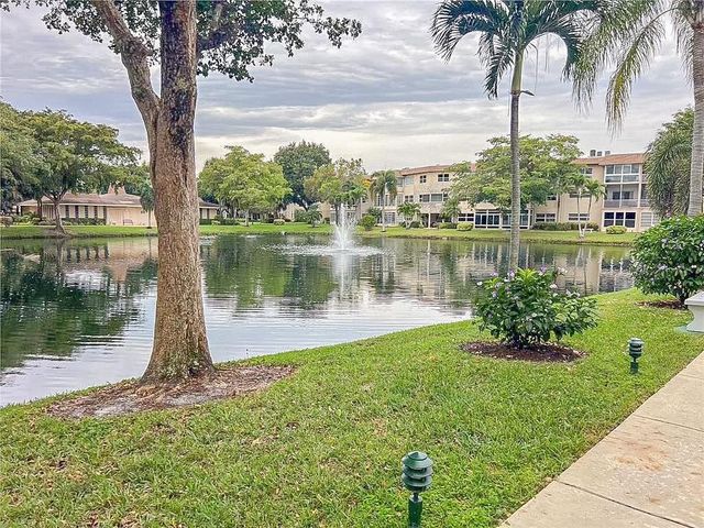 3431 NW 50th Avenue 206, Lauderdale Lakes, FL 33319