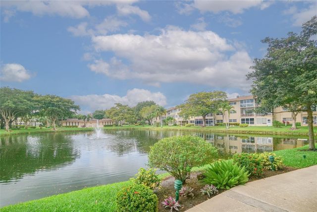3431 NW 50th Avenue 206, Lauderdale Lakes, FL 33319