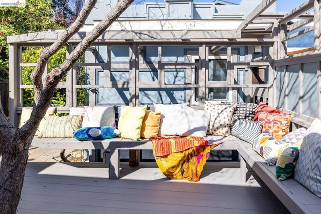 328 328 Glendale Avenue, Oakland, CA 94618