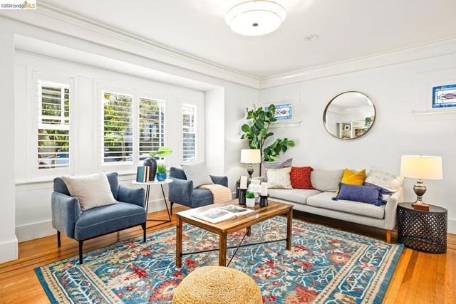 328 328 Glendale Avenue, Oakland, CA 94618